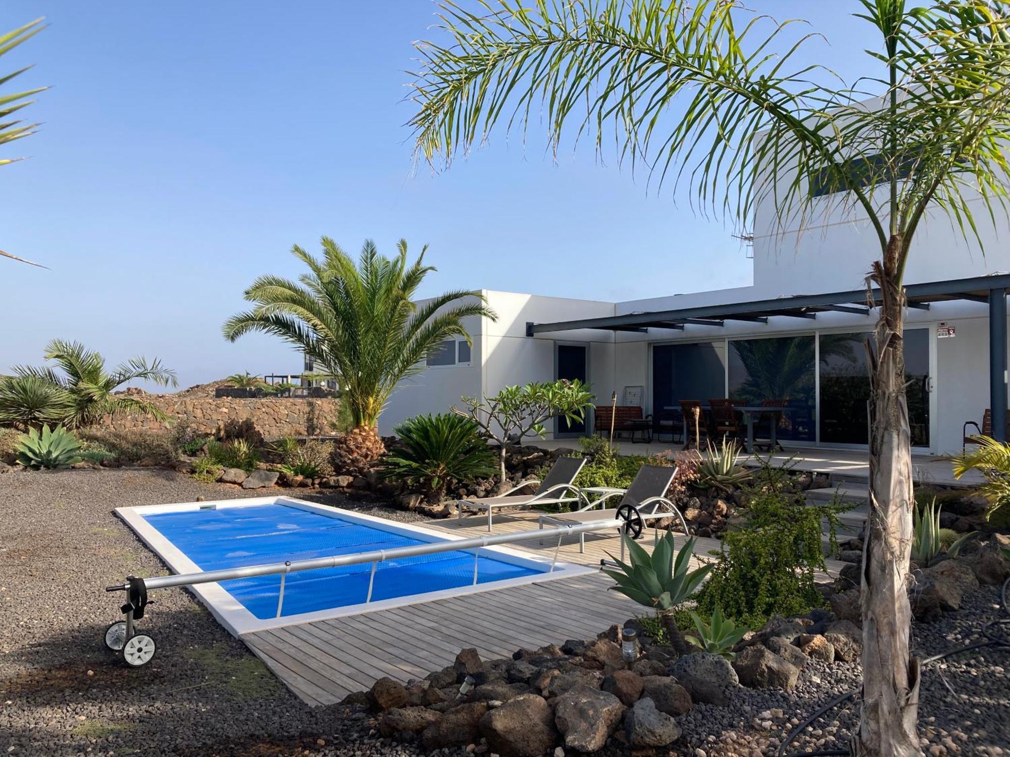 Majanicho Rock - Villa With Heated Pool Lajares Exterior foto