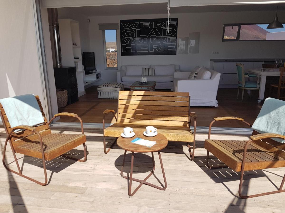 Majanicho Rock - Villa With Heated Pool Lajares Exterior foto